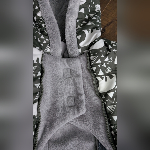 Cozy Bear Print Baby Snowsuit - Picture 5 of 9